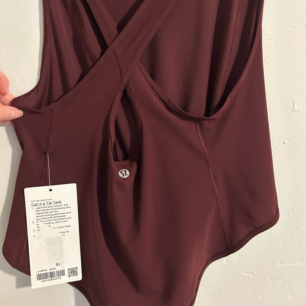 Lululemon Tank - Picture 4 of 5